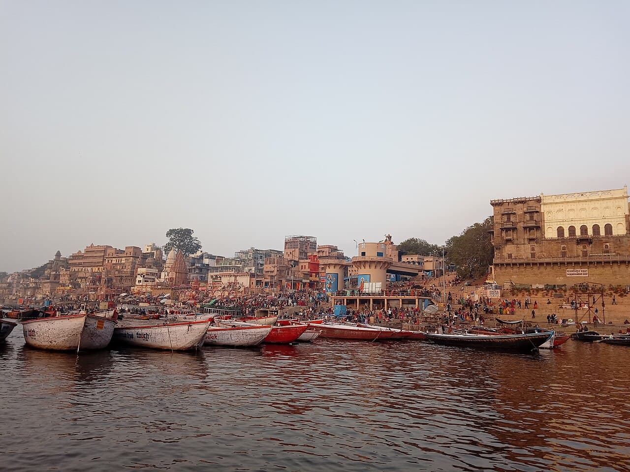 Dashashwamedh Ghat view 3